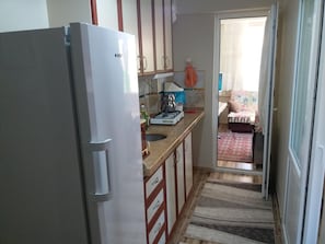 Familienzimmer | Eigene Küche | Großer Kühlschrank, Ofen, Herdplatte