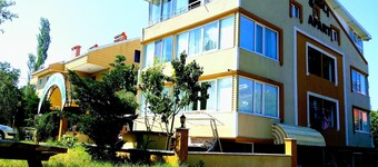 Saglik Apart Pansiyon