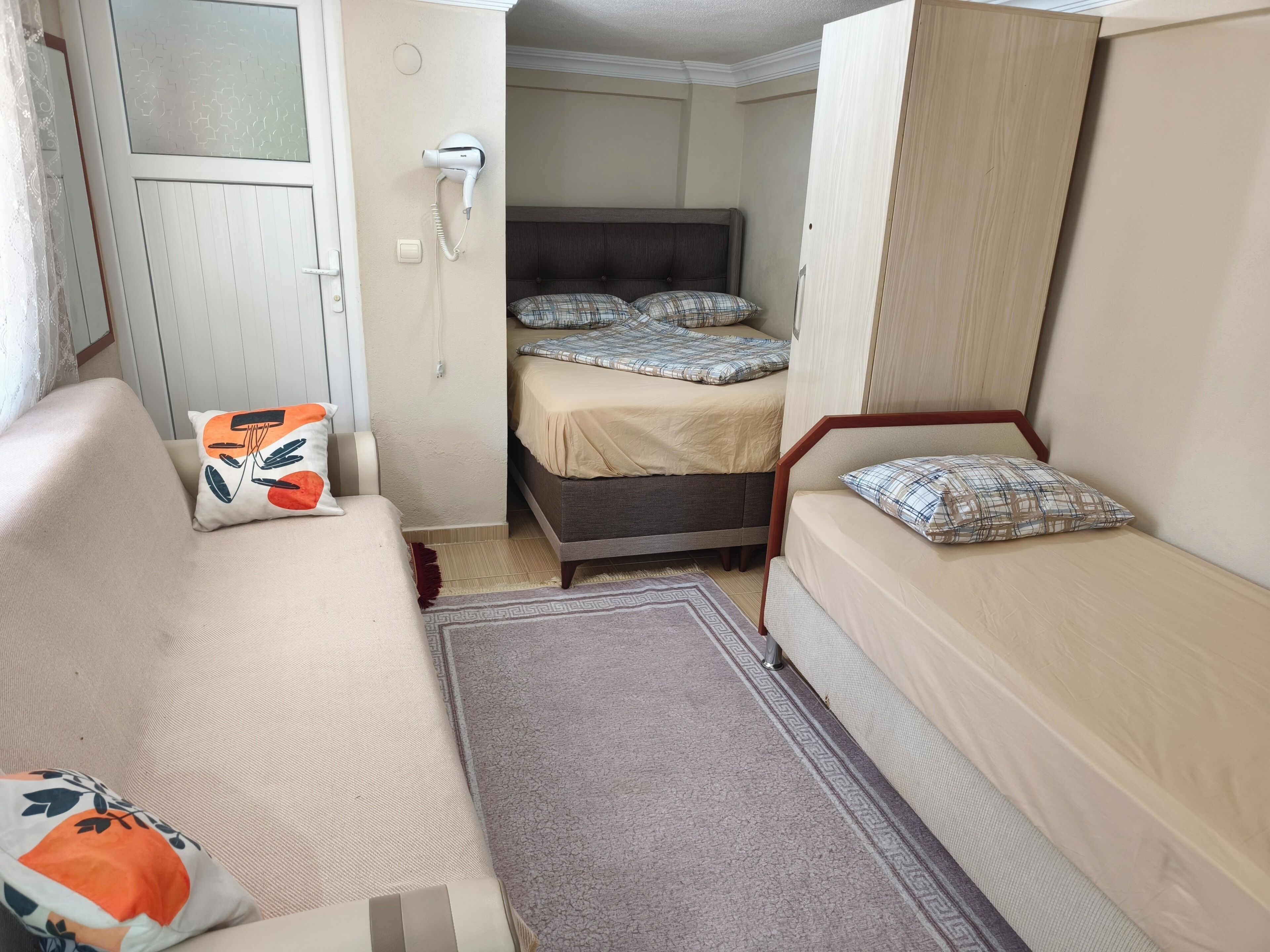 Chambre Quadruple Standard, vue jardin | Literie de qualité supérieure, matelas Select Comfort