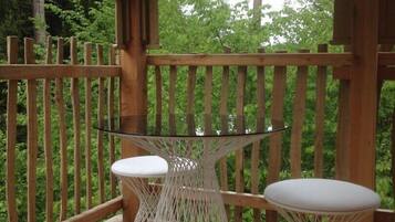 Cabin (Bollywood SPA) | Terrace/patio