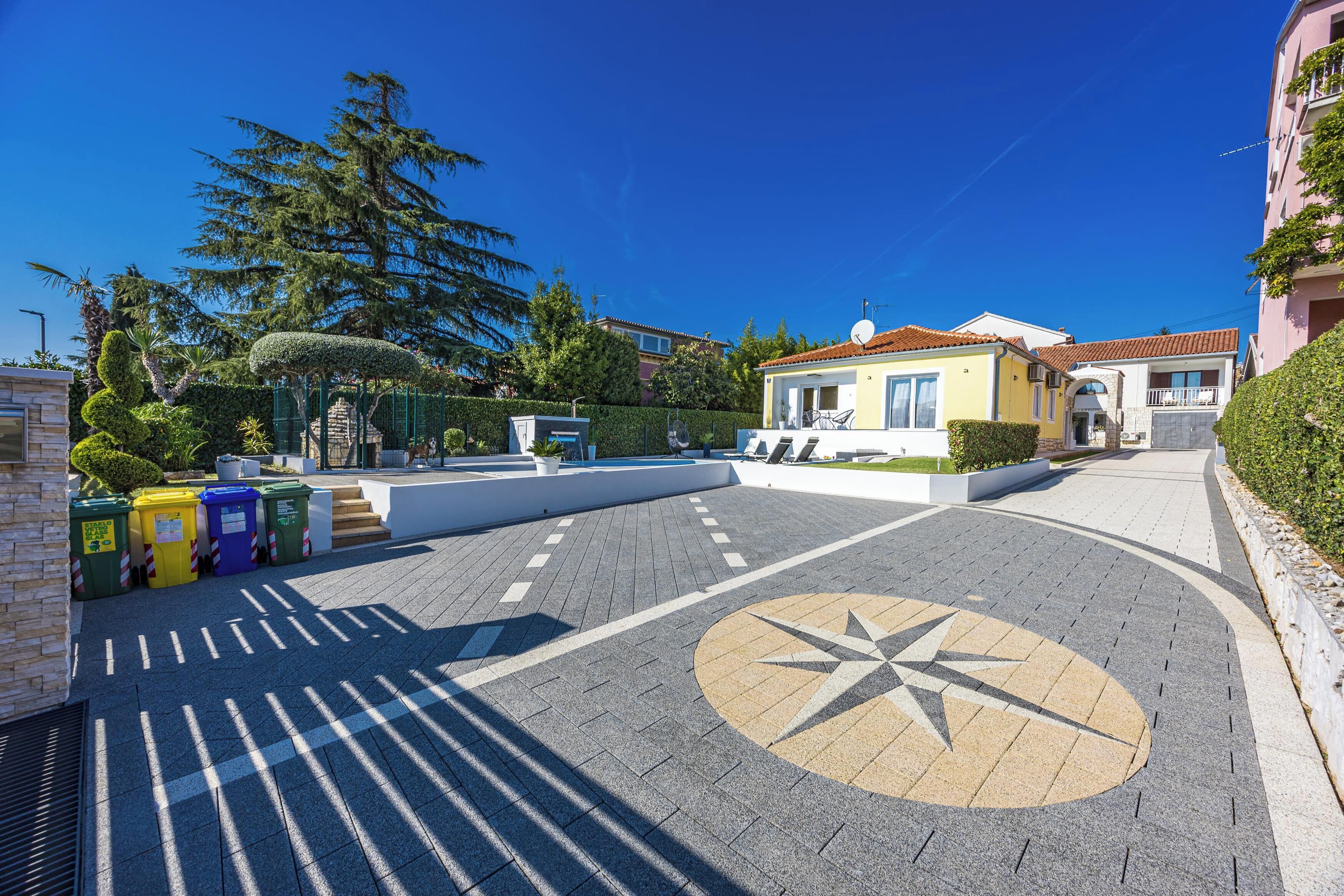 المنشأة من الخارج