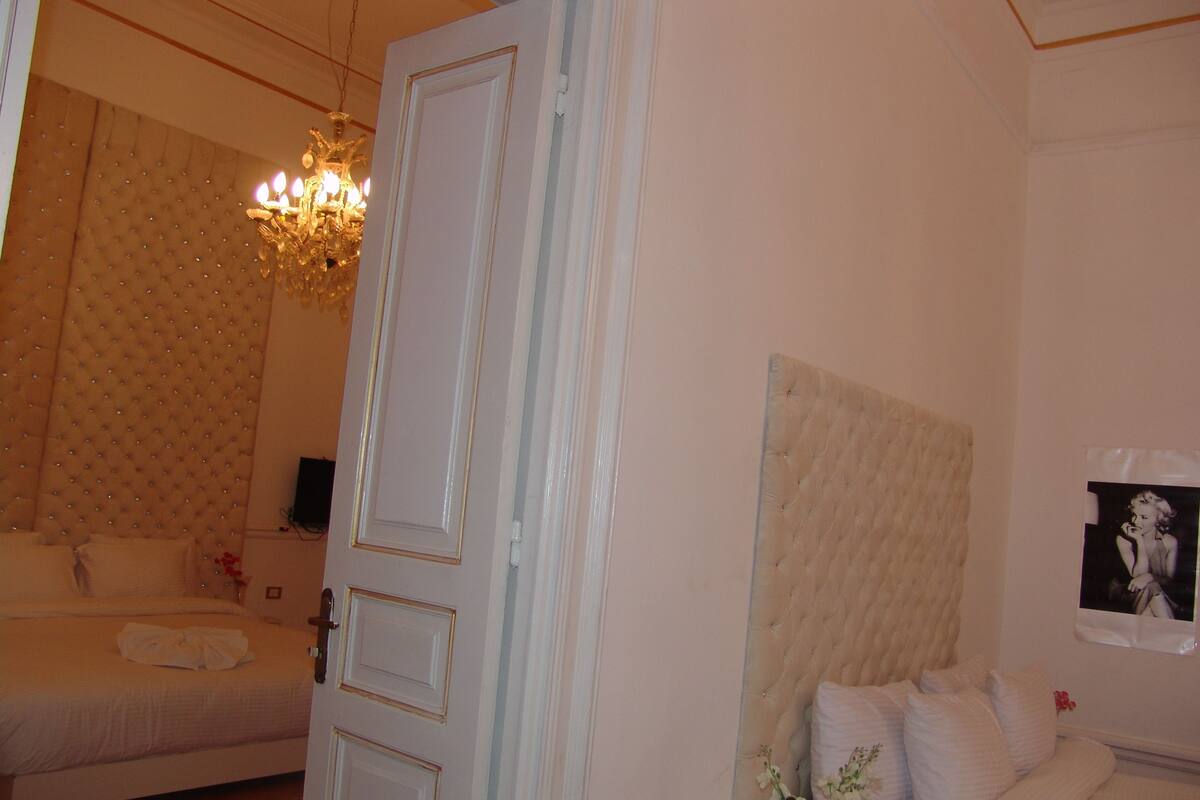 家庭套房 | 迷你吧、客房内保险箱、特色装修、特色家居