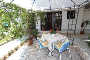 Studio | Terrace/patio - Apartments Lara (Rovinj)