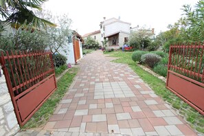 Front of property - Apartments Liliana (Rovinj)