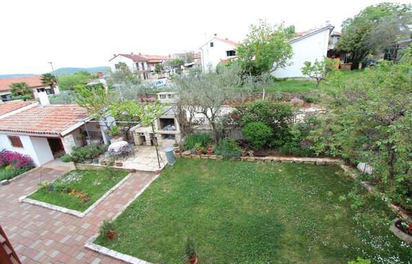 Apartment, 1 Bedroom | Garden view