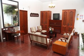 Flat-screen TV - Casa Carmelita Hotel (Pitalito)