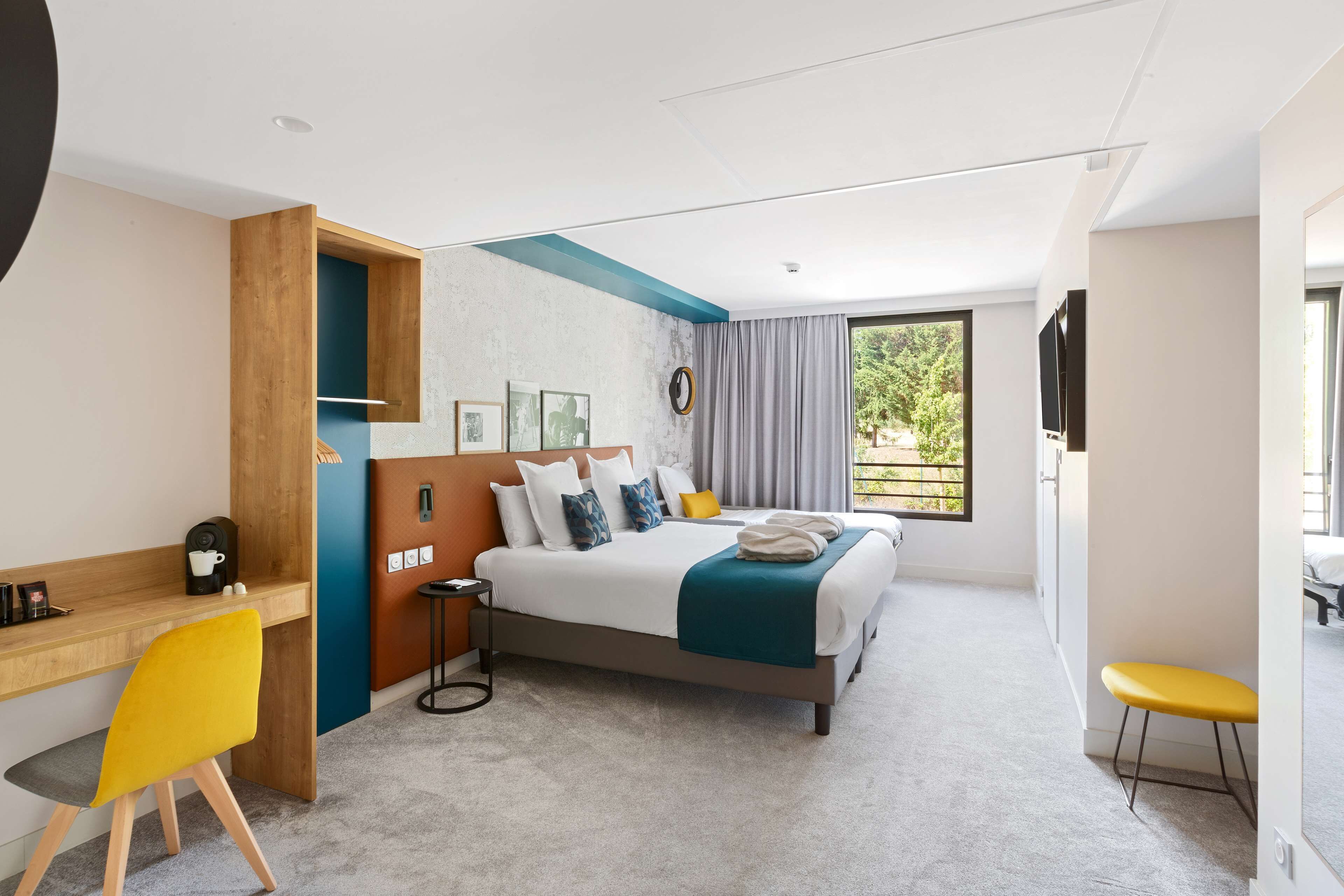 Habitación estándar, 1 cama Queen size, para no fumadores (with Sofabed) | Ropa de cama de alta calidad y caja de seguridad en la habitación 