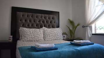 Apartment, 2 Bedrooms | Free WiFi, bed sheets