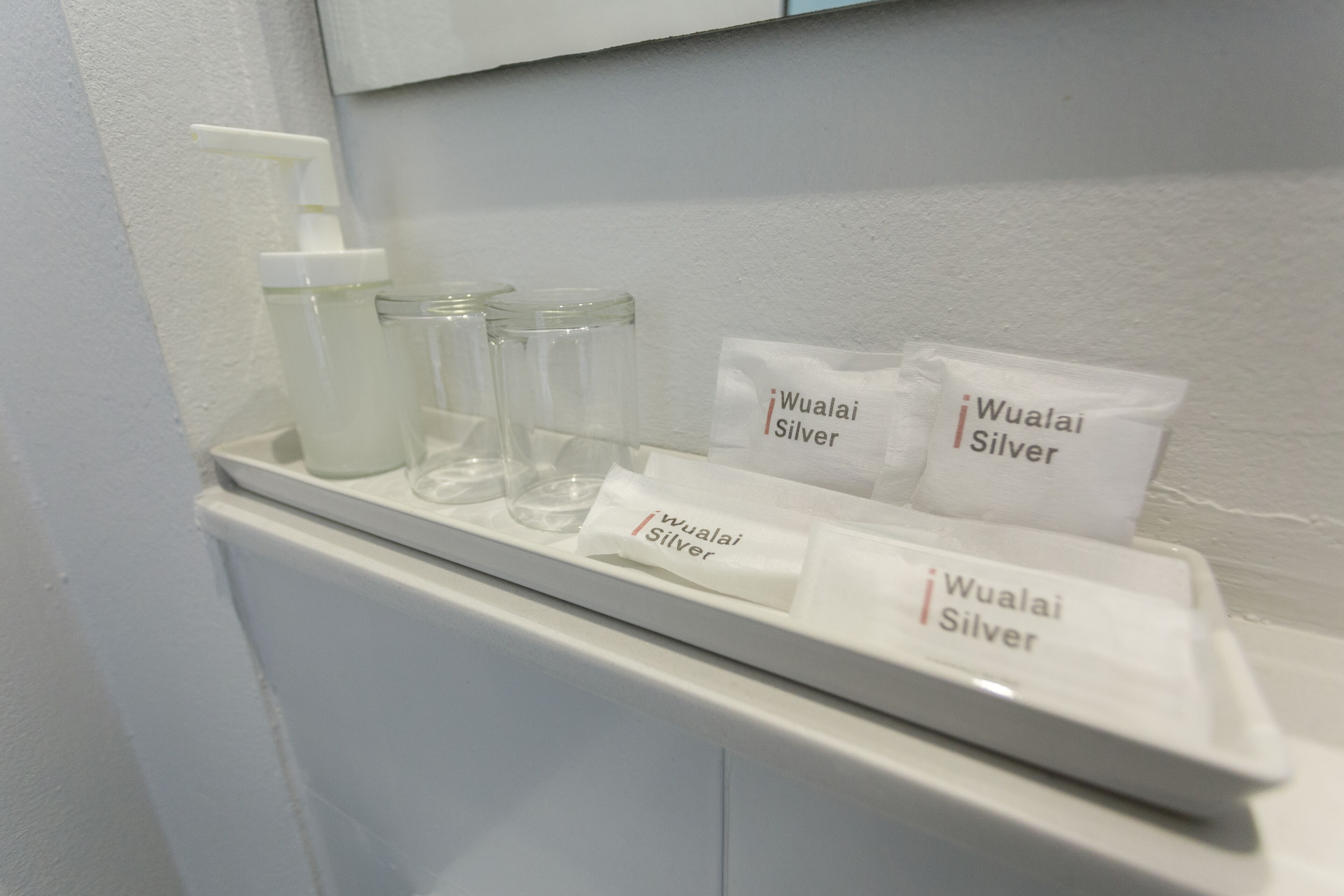 standard twin room | bathroom | shower, free toiletries, hair dryer, slippers