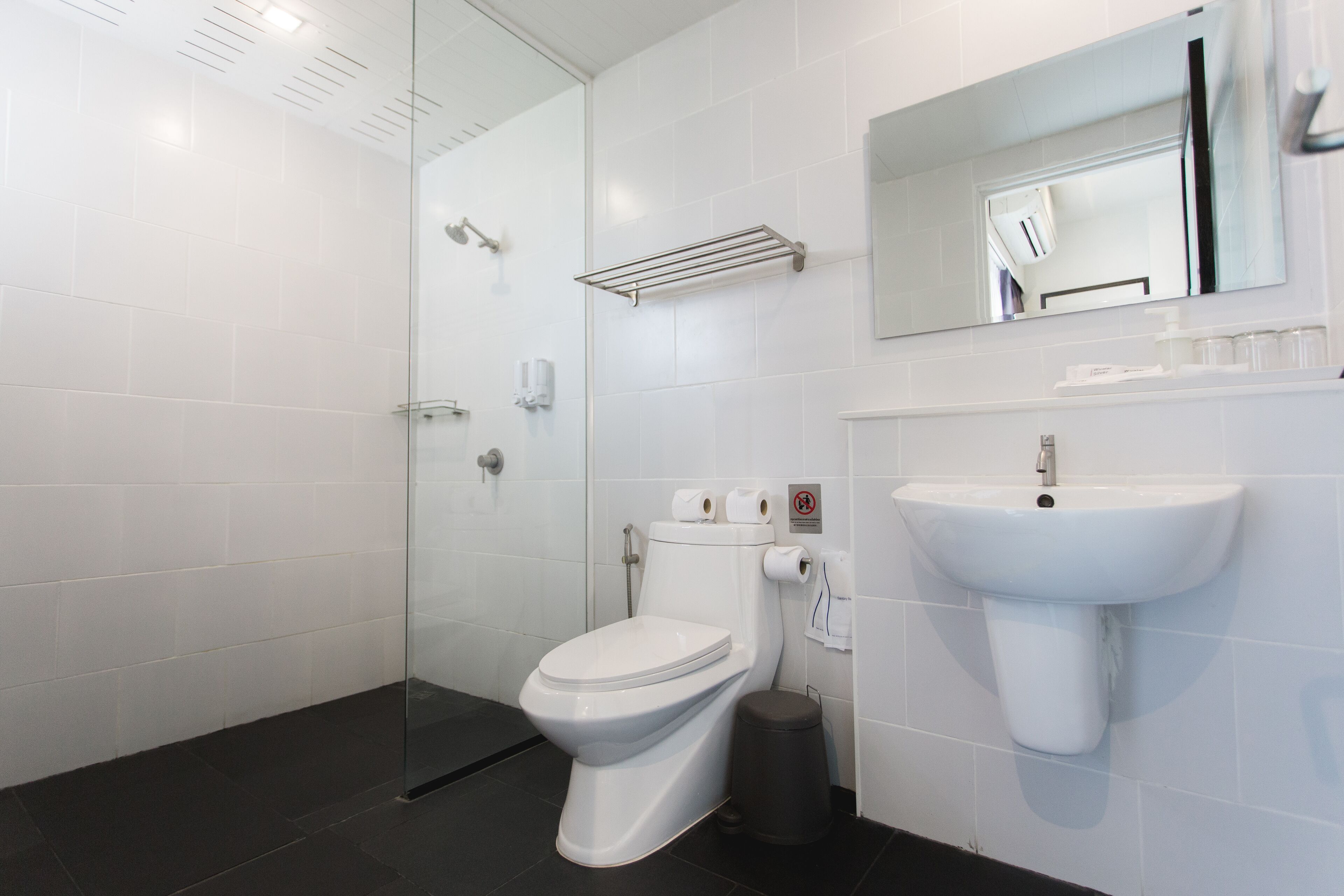 shower, free toiletries, hair dryer, slippers