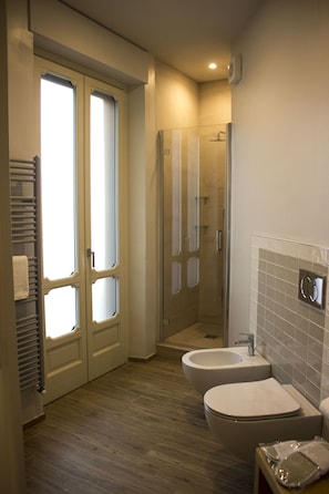 Double Room, Balcony | Bathroom | Shower, free toiletries, hair dryer, slippers