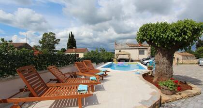 Apartments Midea 2