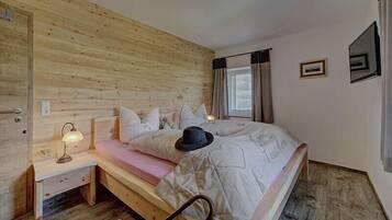 Apartment (Dreisesselblick) | Zimmersafe, Schreibtisch, Verdunkelungsvorhänge, kostenlose Babybetten