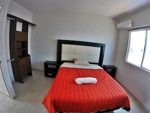 Maison, 2 chambres | 2 chambres, rideaux occultants, fer et planche à repasser, Wi-Fi gratuit