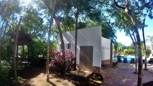 Unclassified image, 3 of 28, button - Utopia en Playa del Carmen (Playa del Carmen)