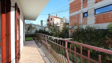 Apartment, 2 Bedrooms | Terrace/patio