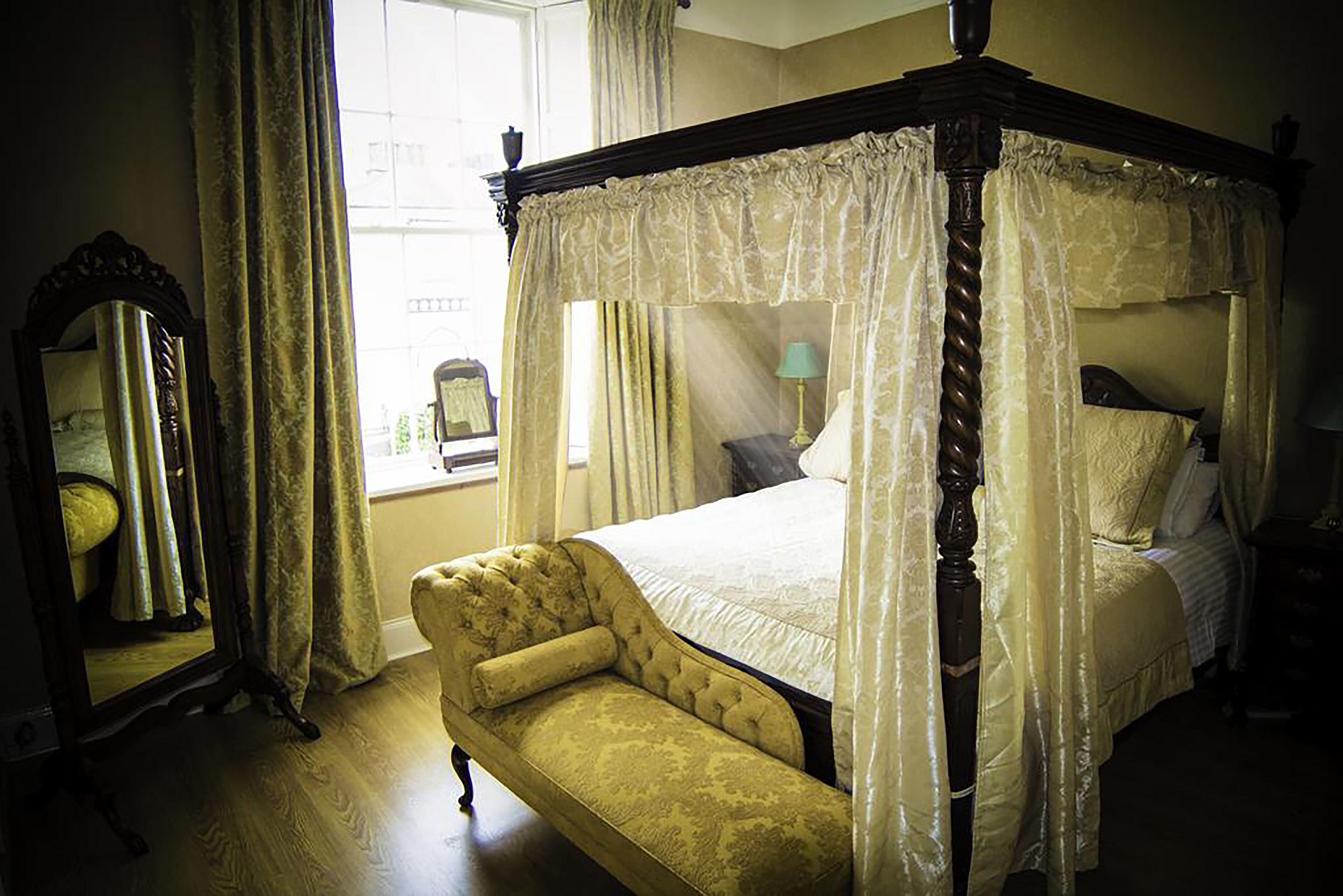 Nhà liên kế Cao cấp, nhiều giường | Màn/rèm cản sáng, bàn ủi/dụng cụ ủi quần áo 