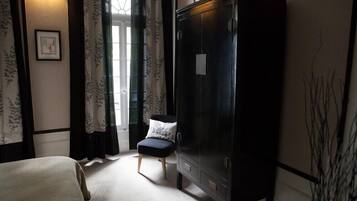 Suite, Non Smoking (Envie d'Ailleurs) | Room amenity