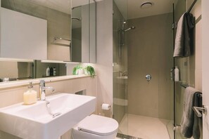 Bathroom - Luxe Pad Near Melbourne's CBD with Views & Gym (Docklands)