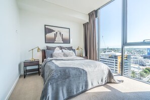 Room - Futuristic, Chic Apartment w Stunning Views (South Brisbane)