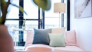 Unclassified image, 3 of 33, button - Cheerful Apartment with Infinity Pool & Gym (Fortitude Valley)