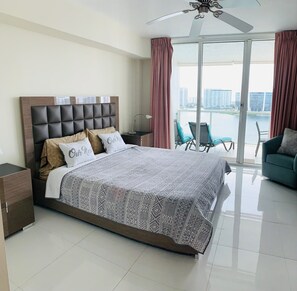 2 bedrooms, iron/ironing board, WiFi, bed sheets - Le Marina Bay PH4 STR-01484 (Sunny Isles Beach)