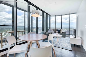 Deluxe Apartment, 2 Bedrooms | In-room dining