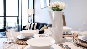 Deluxe Apartment, 1 Bedroom | In-room dining - Stylish Pad with Balcony & Pool (Fortitude Valley)
