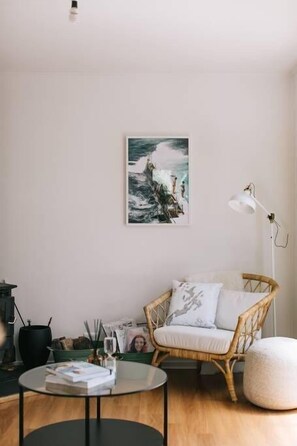 3 bedrooms, in-room safe, iron/ironing board, free WiFi - Homely 3 Bedroom Place in Victorian Seaside Town (Inverloch)