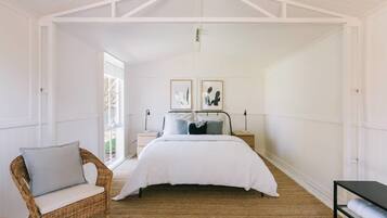 Deluxe House, 3 Bedrooms | 3 bedrooms, in-room safe, iron/ironing board, free WiFi