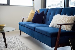 Deluxe Apartment, 2 Bedrooms | Living room