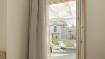 Camera Elite, 1 letto queen con divano letto, terrazzo, vista città | 1 camera, biancheria in cotone egiziano