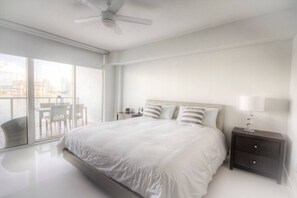 2 bedrooms, iron/ironing board, WiFi, bed sheets - Le Marina Bay 407 STR-01404 (Sunny Isles Beach)