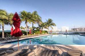 Pool - Le Marina Bay 407 STR-01404 (Sunny Isles Beach)