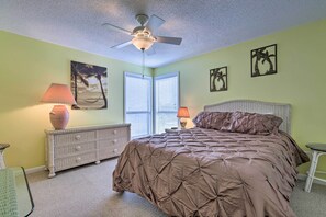 2 bedrooms, Internet, bed sheets - Orange Beach Resort Condo w/ Pool - Walk to Beach! (Orange Beach)