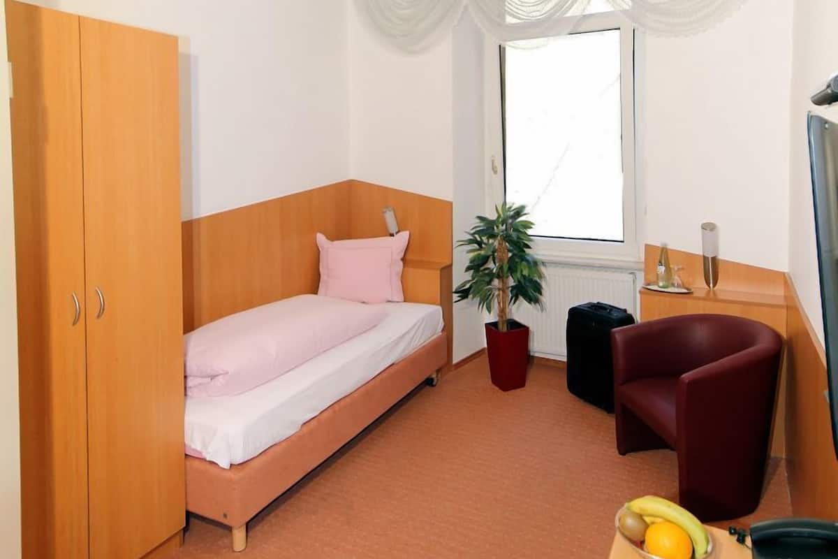Sistema de insonorización, wifi gratis y ropa de cama