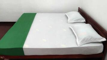 2 chambres, coffres-forts dans les chambres, rideaux occultants