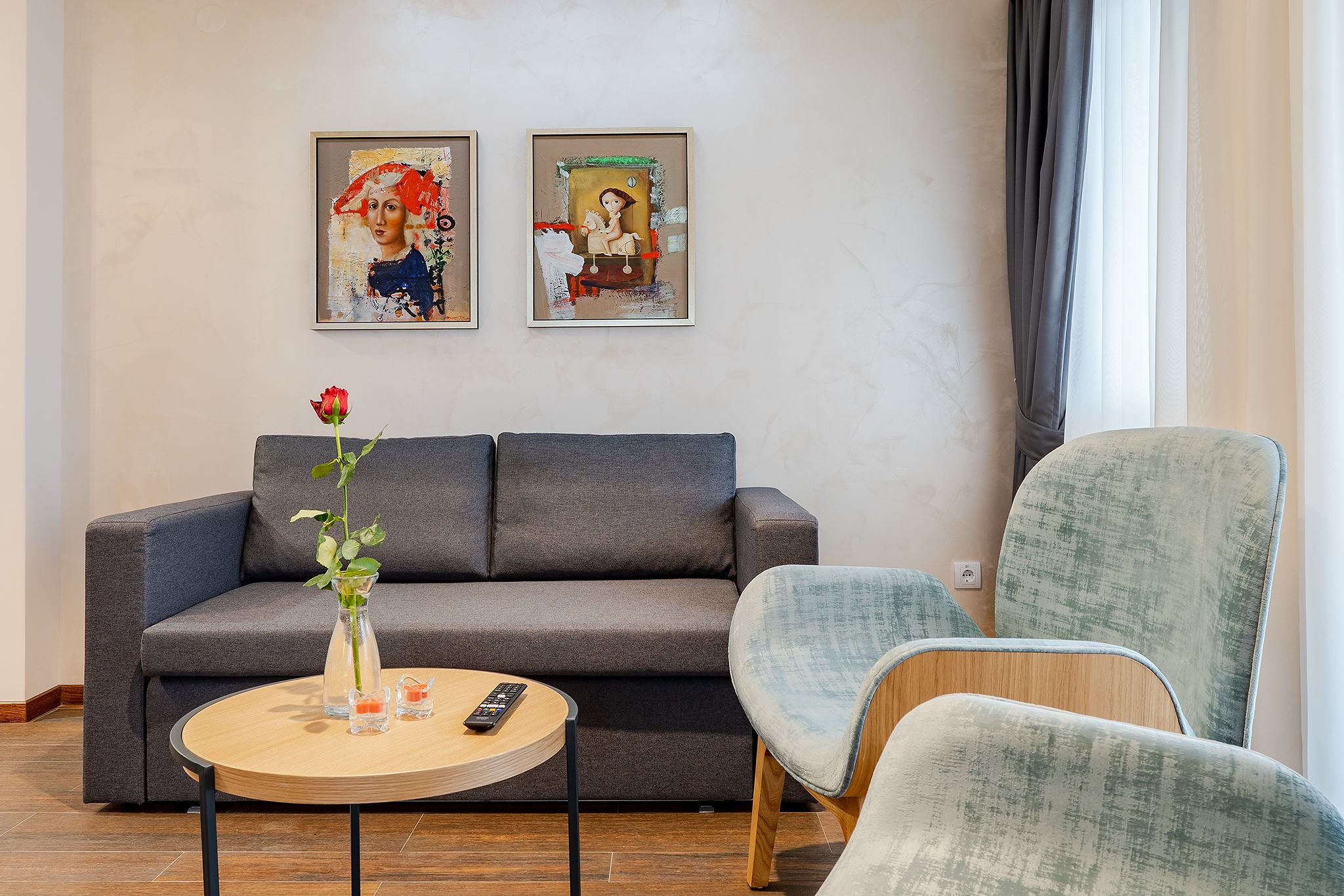 deluxe suite, 1 bedroom | memory-foam beds, minibar, in-room safe, individually decorated