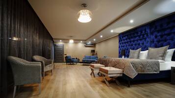 Business Double Room | 1 bedroom, premium bedding, Select Comfort beds, minibar