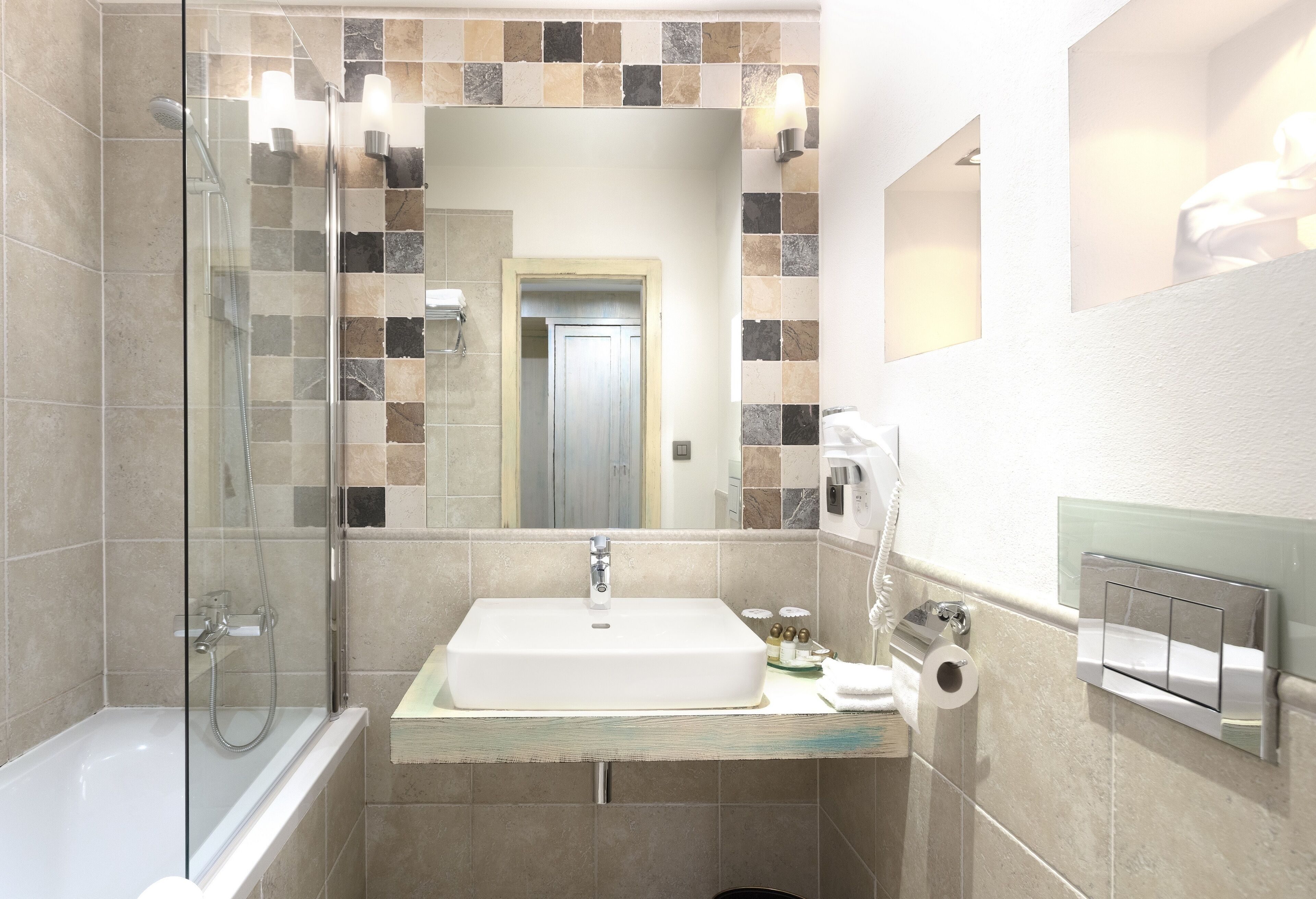 shower, rainfall showerhead, free toiletries, hair dryer