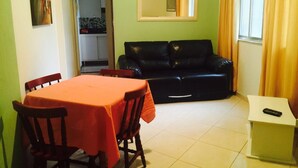 Unclassified image, 5 of 8, button - Rio Estate - Quarto e Sala Incrivel em Copacabana (Rio de Janeiro)