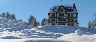 Bel appartement pour 4 personnes avec WIFI, TV et balcon