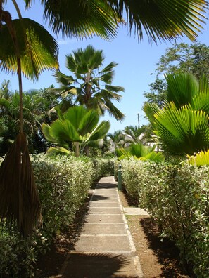 Property entrance - Kootney Resorts (Portsmouth)