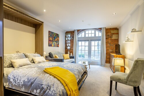 Cocoa Suites 10 - studio apartment