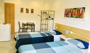 1 chambre, fer et planche à repasser, Wi-Fi, draps fournis