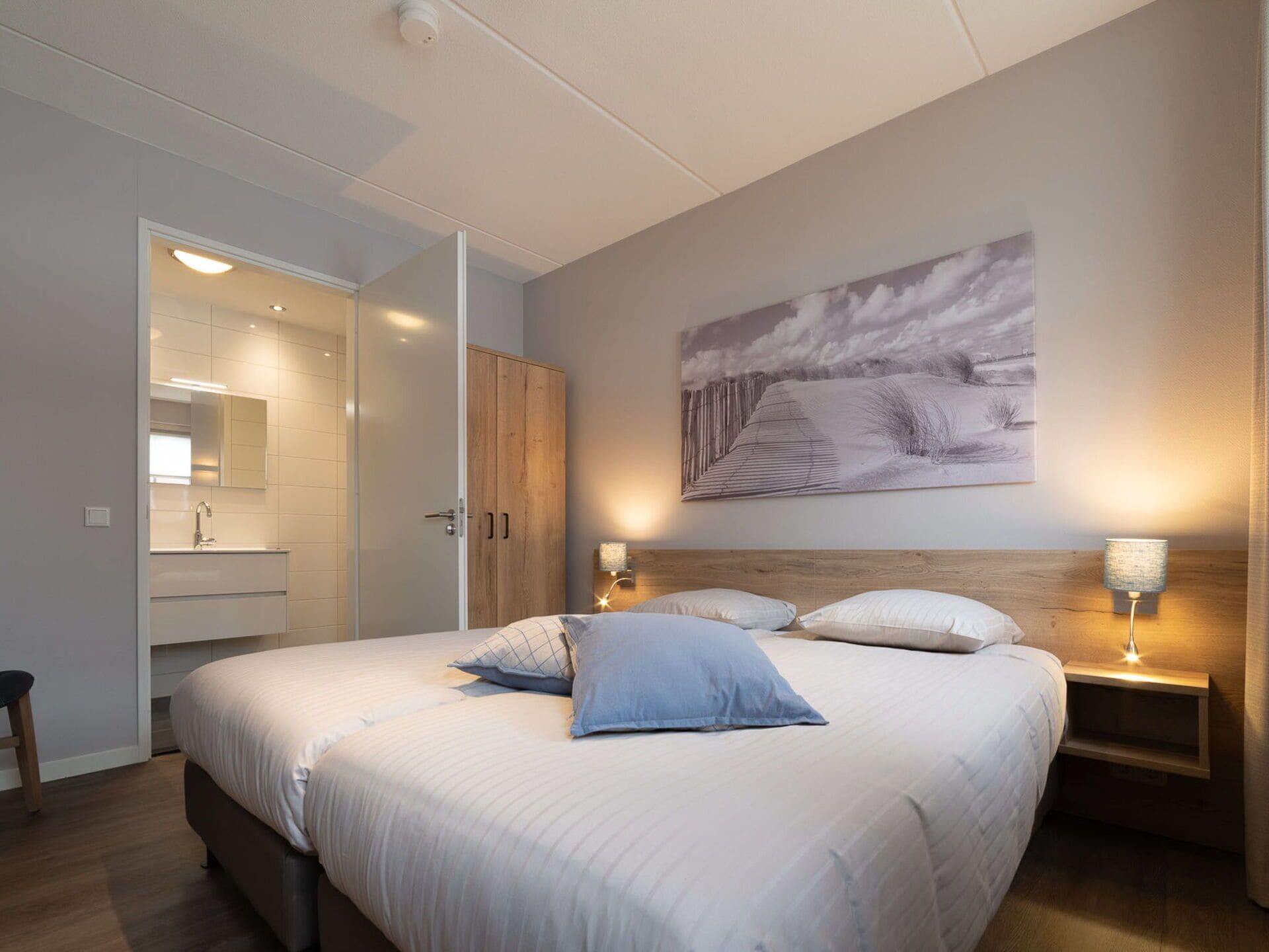 4 bedrooms, travel cot, free WiFi, bed sheets
