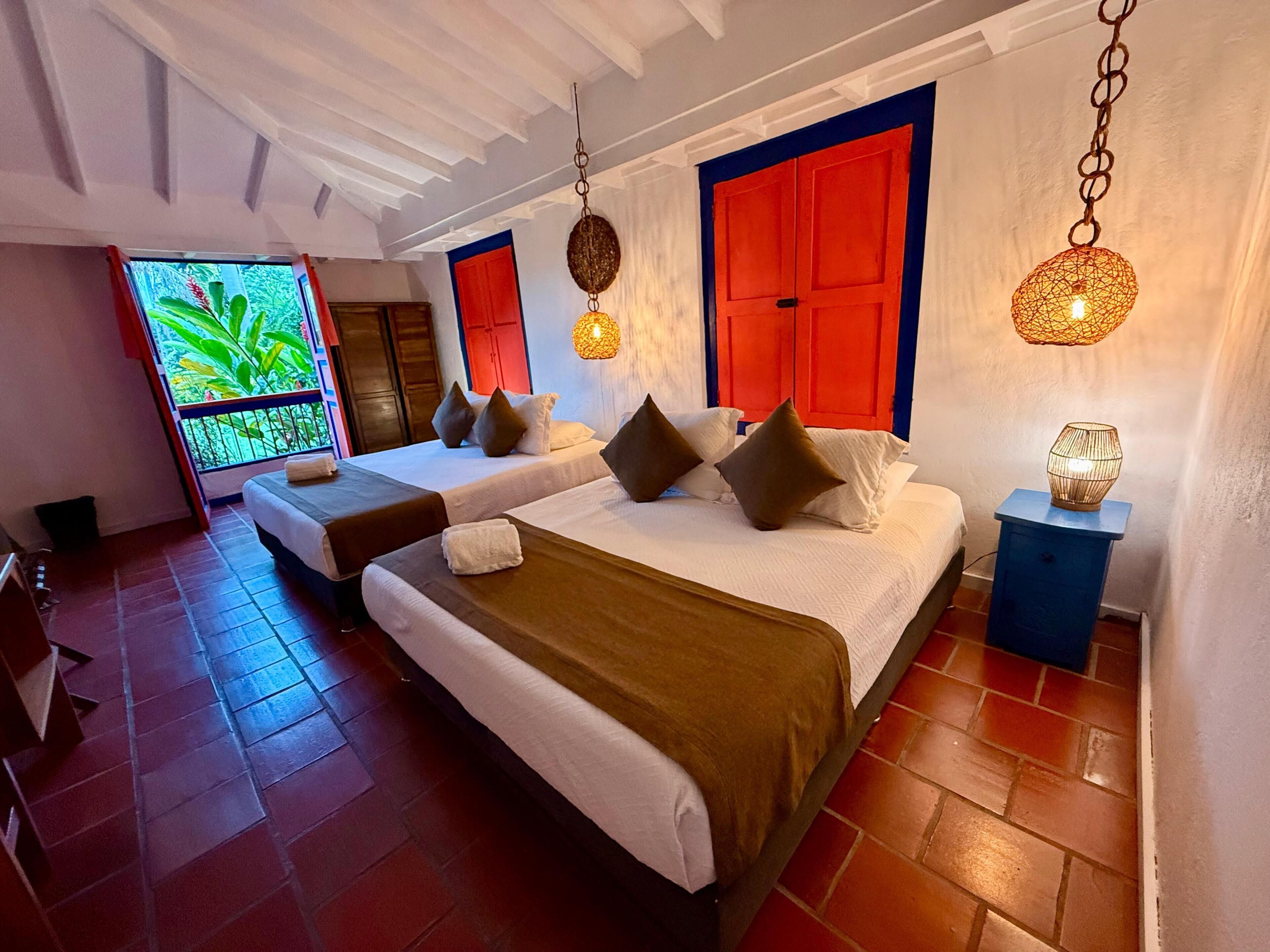 traditional quadruple room | free wifi, bed sheets