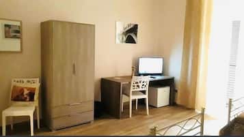 Decoración personalizada, muebles diferentes y escritorio