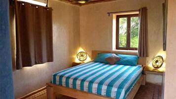 Vila, 6 kamar tidur, Bebas Asap Rokok, pemandangan danau (Full) | 6 kamar tidur dan didekorasi berbeda-beda