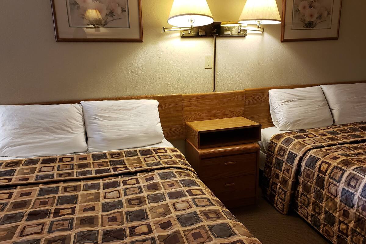 Classic Double Room, 2 Double Beds, Non Smoking